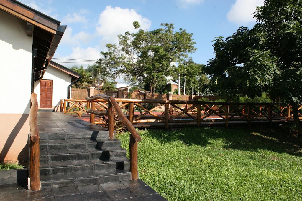 Posada Del Jacaranda Пуерто Игуасу Екстериор снимка