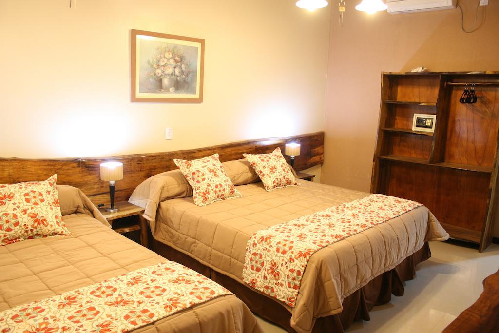 Posada Del Jacaranda Пуерто Игуасу Стая снимка